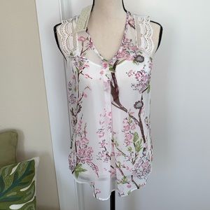 NWT Daniel Rainn silky double layer floral top XS